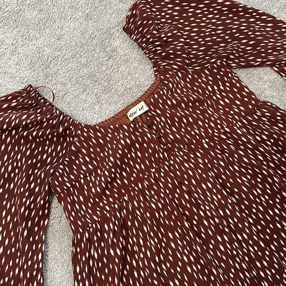 New In Patterned Dress - Picture 3 of 4